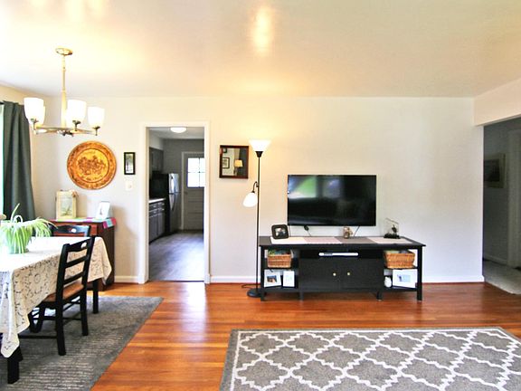 4th image of 3106 Gumwood Dr