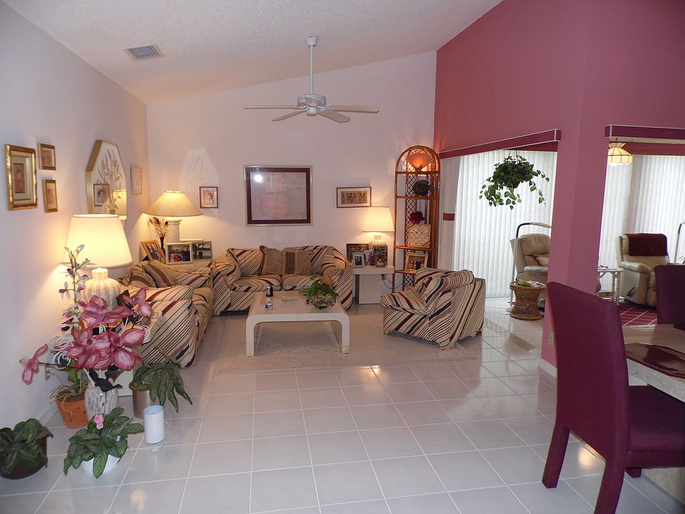 2nd image of 5706 Parkwalk Cir E