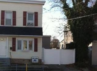 22 Darby Rd, Havertown, PA 19083