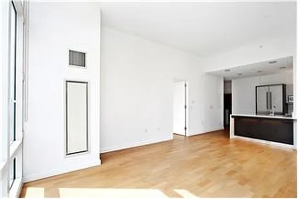 Rented by Nest Seekers International | media 4