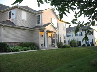 184 Timber Trails Blvd, Gilberts, IL 60136