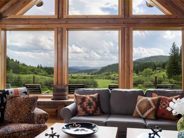 14200 Flaming Arrow Rd, Bozeman, MT 59715