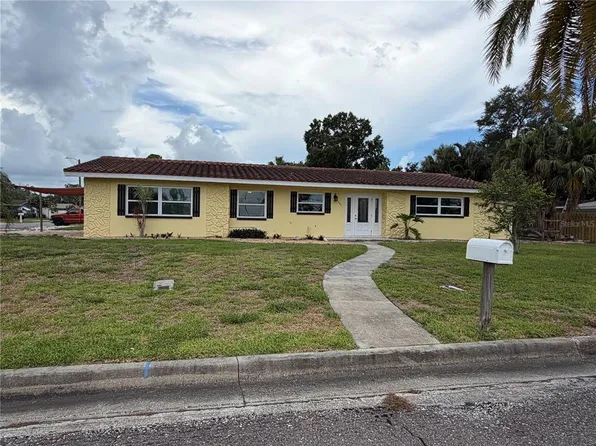 623 Palm Blvd, Dunedin, FL 34698
