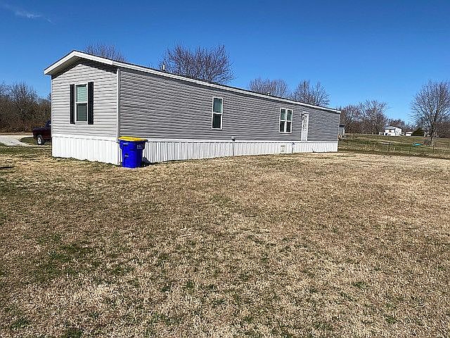 2nd image of 172 Hannah Ln