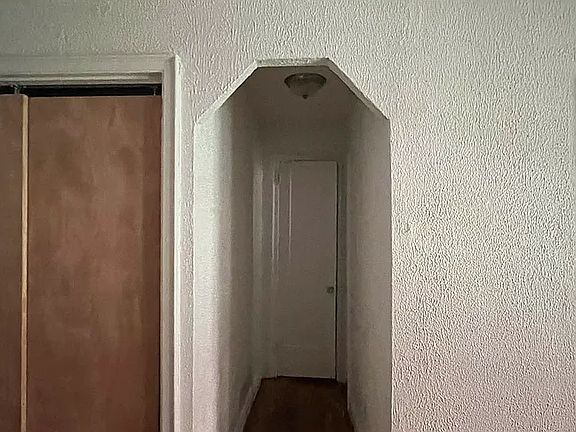 4th image of 2100 Bronx Park E #1081C