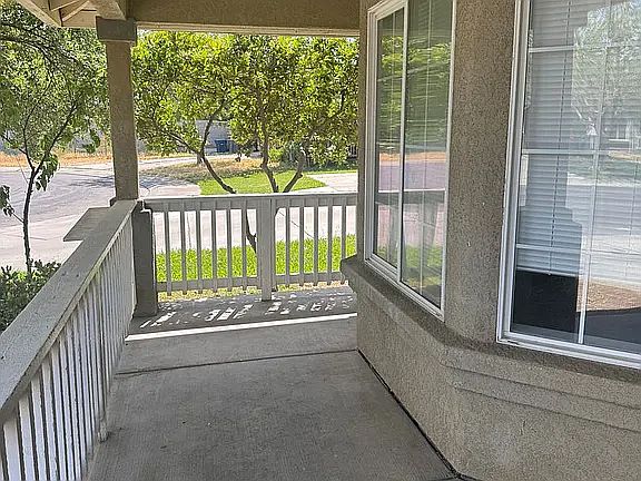 3rd image of 430 Vargus Ct