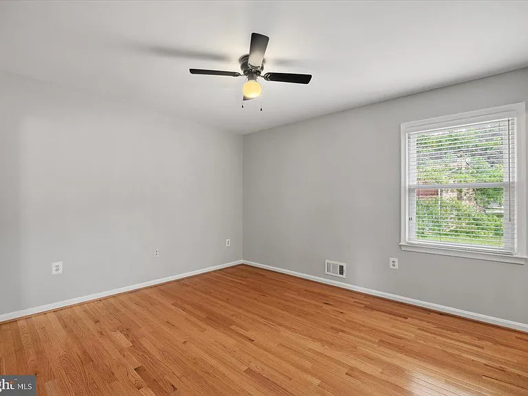 11603 Butlers Branch Rd — Photo 17