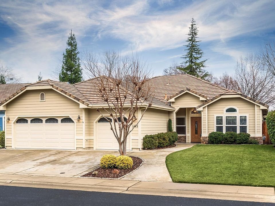 1st image of 1615 Misty Wood Dr