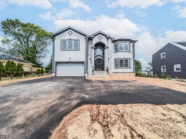 664 Ford Ave #1, Woodbridge Twp., NJ 08840
