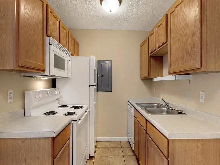 Oak Valley Apartments — Photo 51