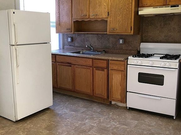 4th image of 2313 28th Ave APT 3F