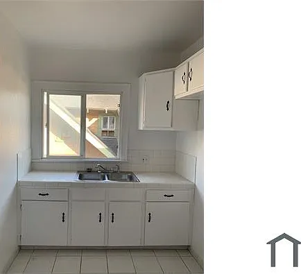 2418 W 23rd St #2 — Photo 6