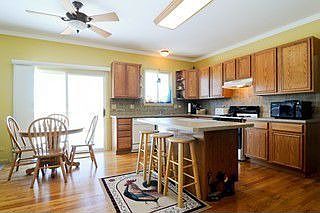 Kitchen / Breakfast Room