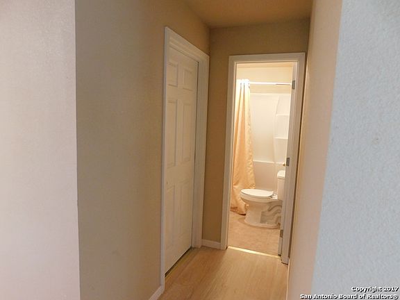 5th image of 1411 Delgado St
