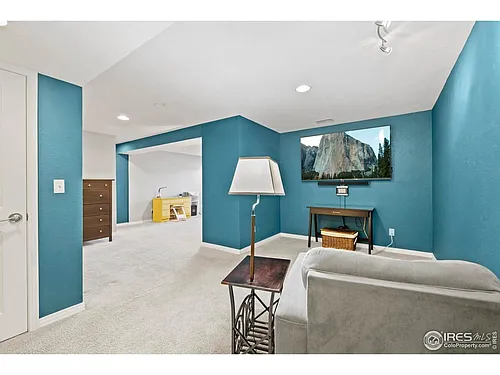 2715 Rigden Pkwy #8 Photo 1