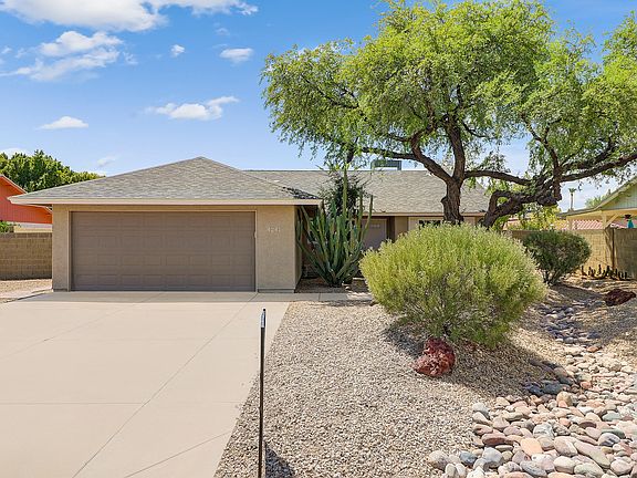 3rd image of 4241 E Ahwatukee Dr