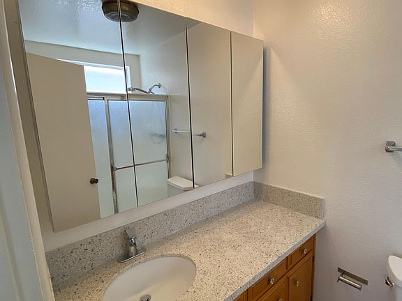 4th image of 452 E Cypress Ave APT D