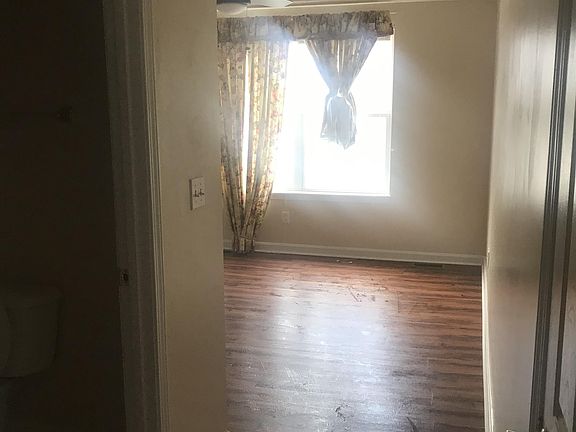 3rd image of 125 Ashberry Dr APT C