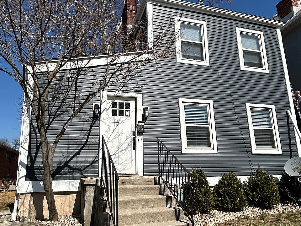 1st image of 90 W Dodridge St