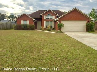1203 Langston Ln, Hinesville, GA 31313