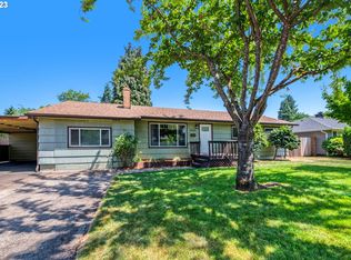 2645 Manor Dr, Springfield, OR 97477
