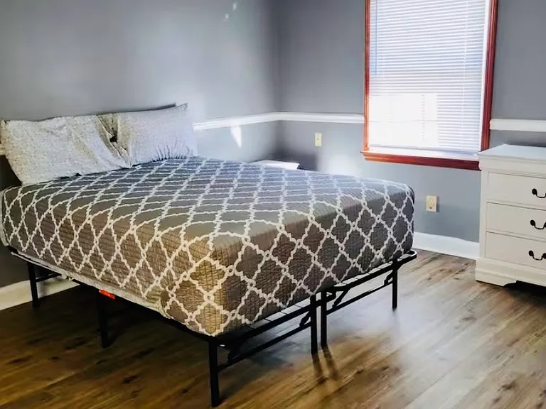 4900 Spanish Oak Rd — Photo 3
