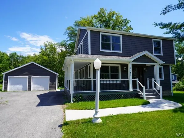 6783 Versailles Rd, Lake View, NY 14085