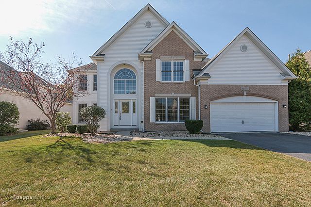 1st image of 24865 Winterberry Ln