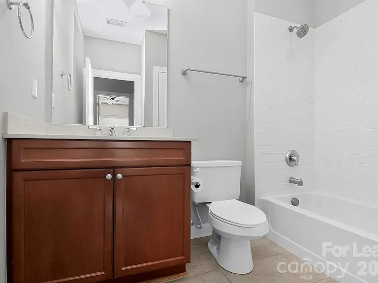 1829 Kenilworth Ave — Photo 15