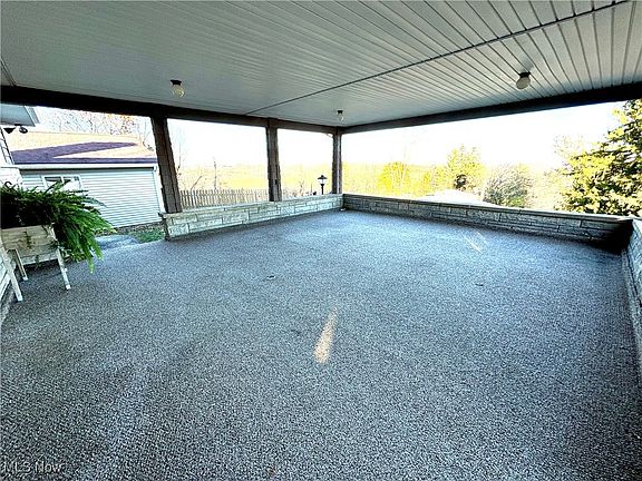 3rd image of 54897 Lawvers Dr