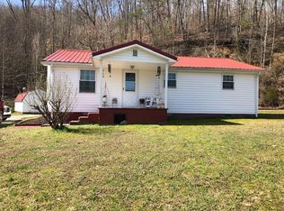 74 J S Mills Ln, Flat Lick, KY 40935