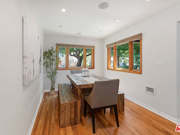 5th image of 3561 Maplewood Ave