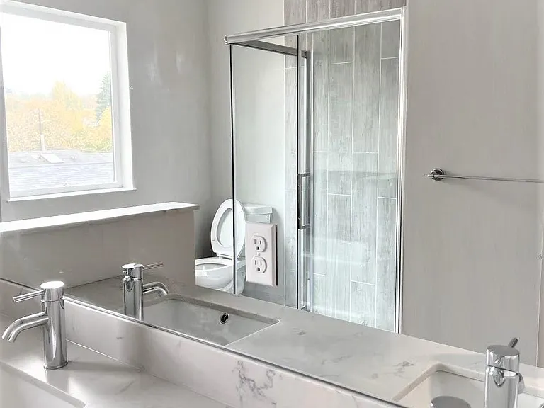 1027 S Cloverdale St #A — Photo 9