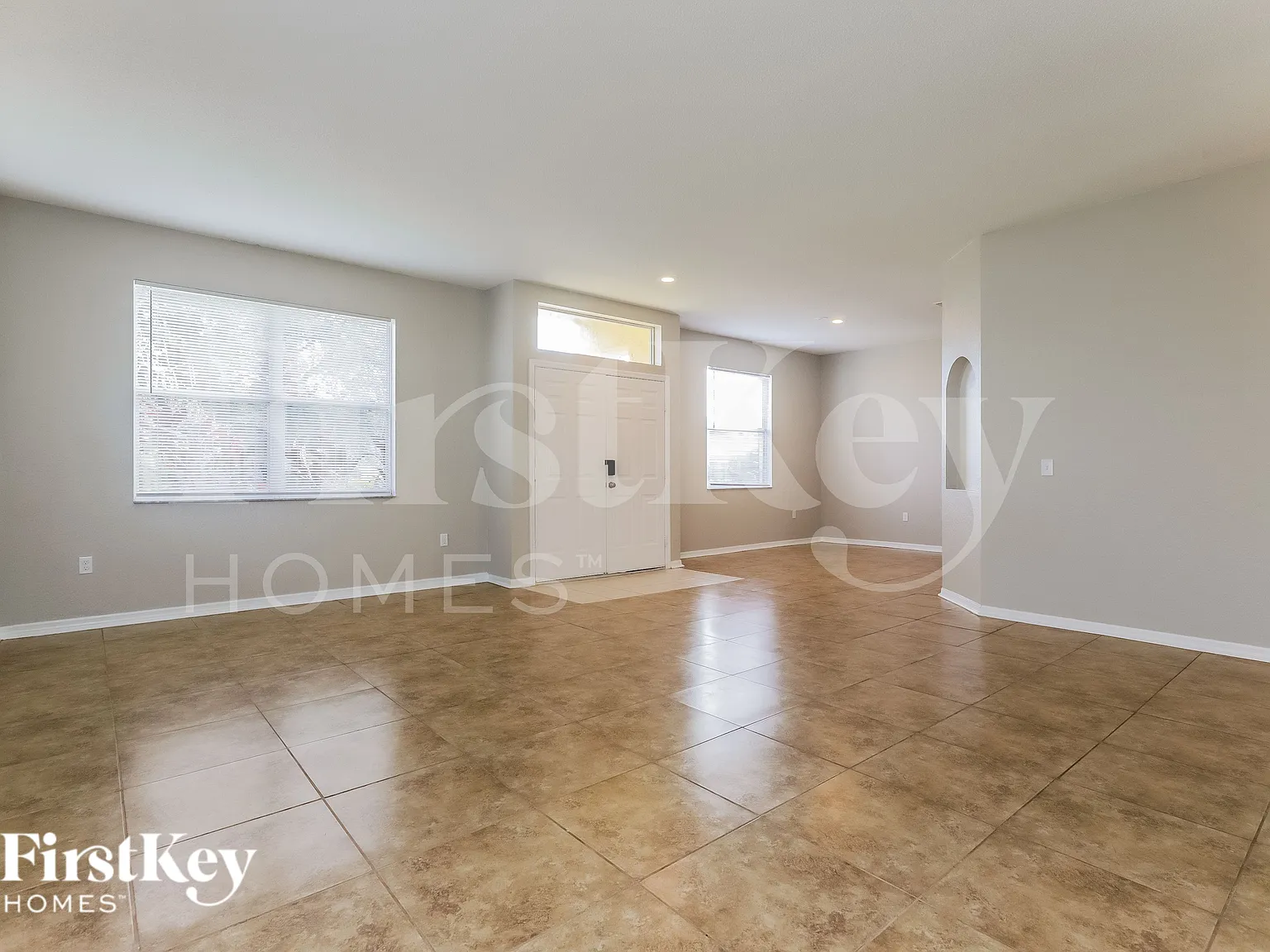 3 bed, 2.0 bath, 2018 sqft, $2,305 — Photo 2