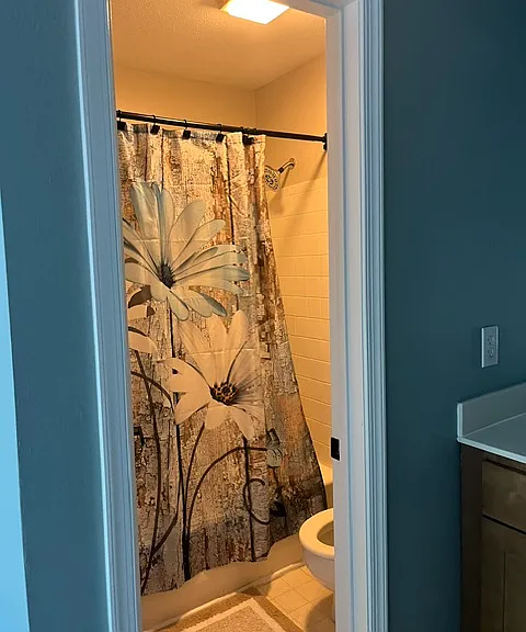606 Squire Ln #G — Photo 18