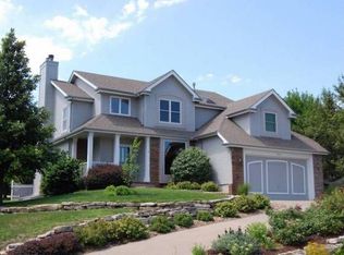 2041 Plymouth Rd, Manhattan, KS 66503