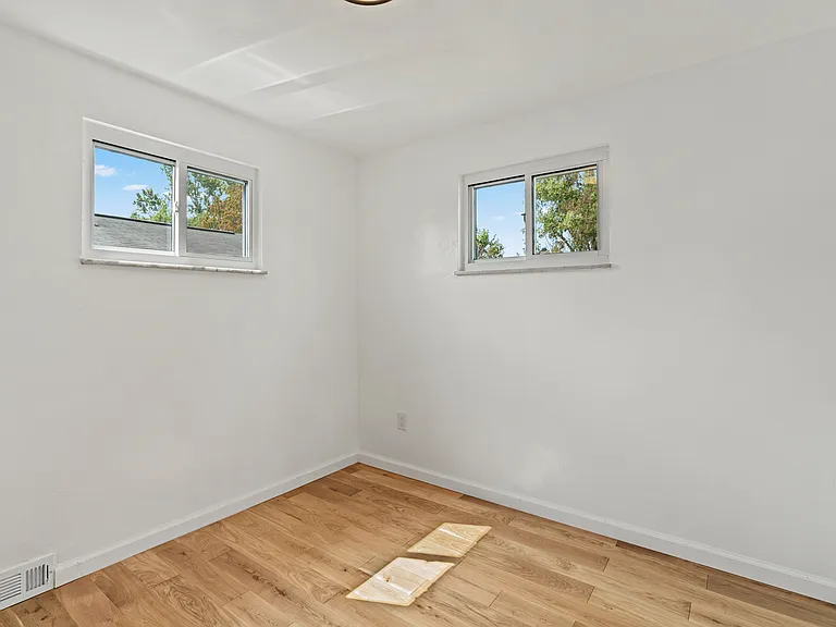 6355 Crestview Dr — Photo 9