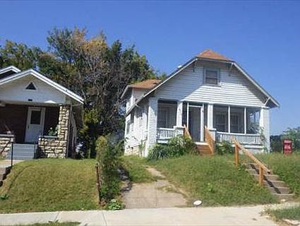 2nd image of 4112 Woodland Ave