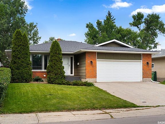2nd image of 90 Kowalchuk Cres