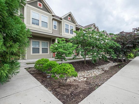2nd image of 1208 3rd Ave S #2