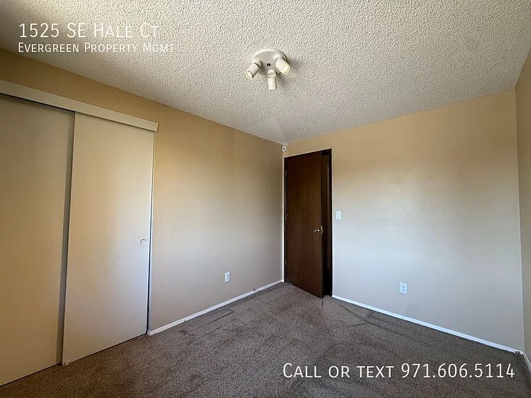 1525 SE Hale Ct — Photo 24