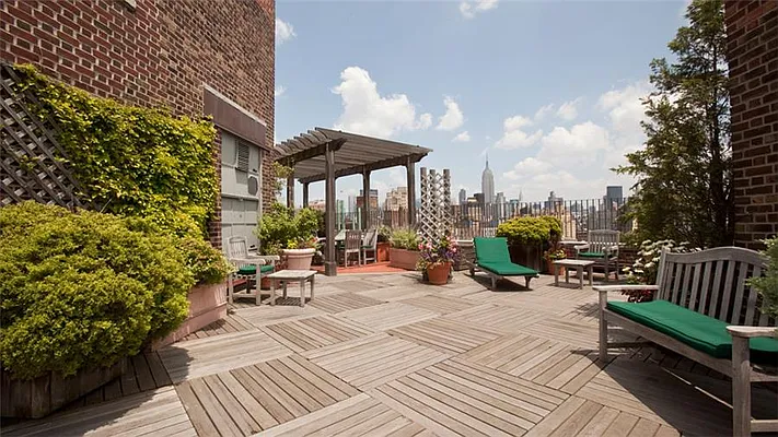 Sold by Fenwick Keats Real Estate | media 22