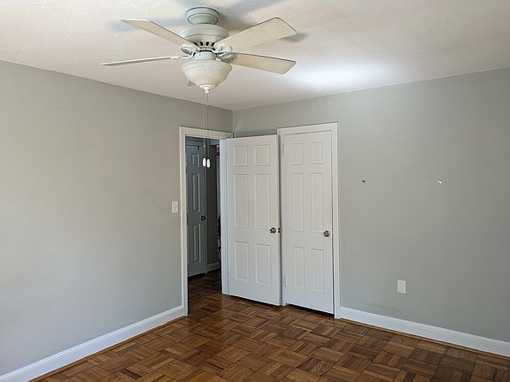 3rd image of 1716 W Abingdon Dr