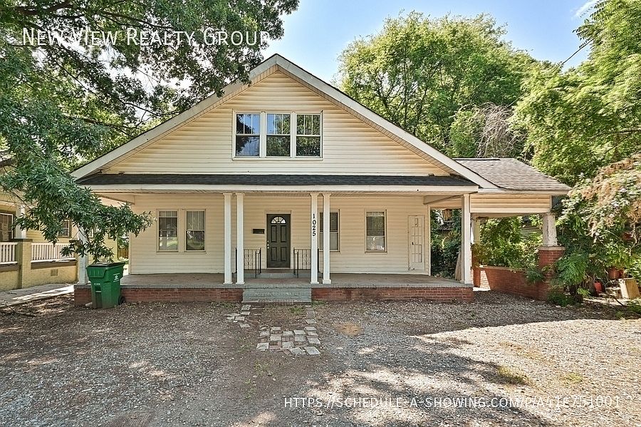 1st image of 1025 Ambassador St