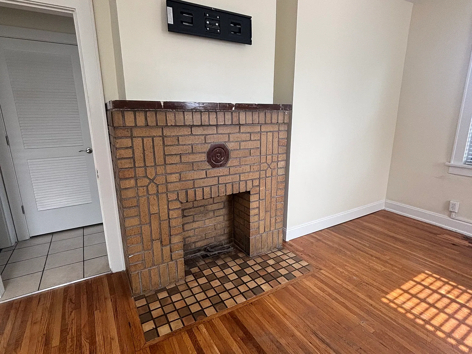 Studio, 600 sqft, $1,050 — Photo 3