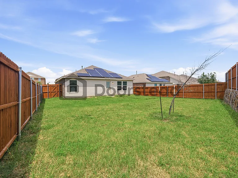 771 Bayonet St — Photo 24