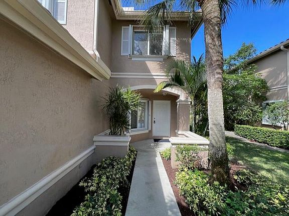 2nd image of 4831 Pinemore Lane