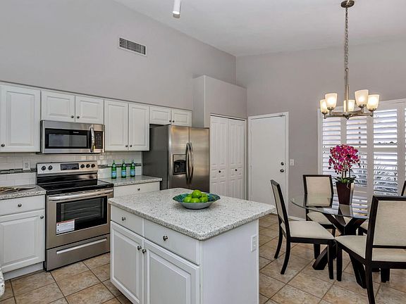 Eat in Kitchen