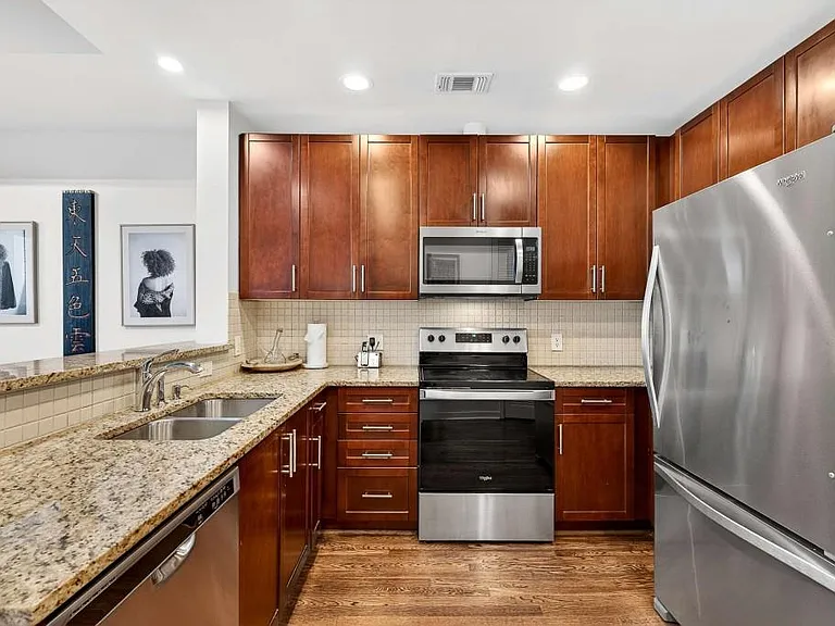 855 W Peachtree St NE #2415 — Photo 5