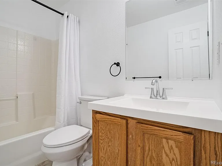 3238 W Girard Ave #C — Photo 22